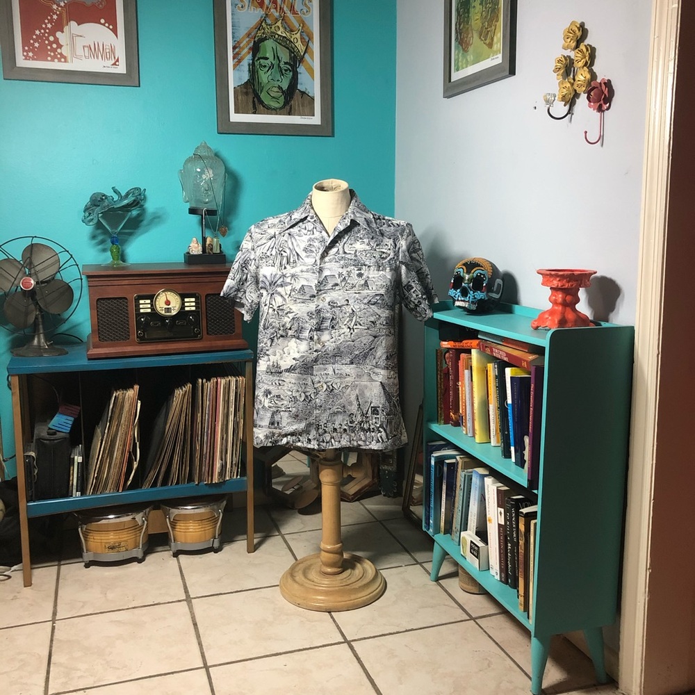 VINTAGE HAWAIIAN SHIRT